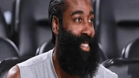 CBA新疆队连败遭遇排名挑战，专家解读大乐透期号推荐